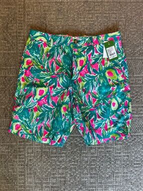 NWT Men's Lilly Pulitzer Guac and Roll men’s shorts size 32